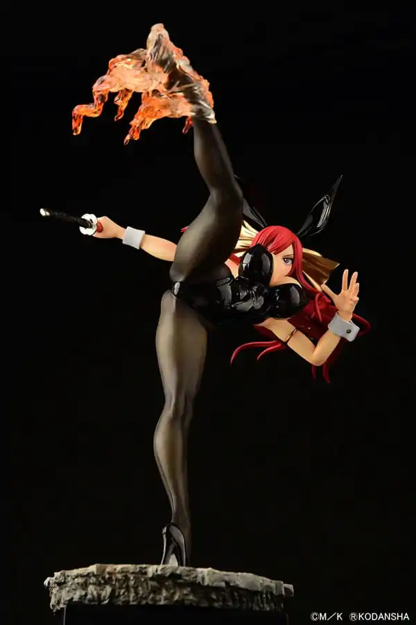 Fairy Tail Kip 1/6 Erza Scarlet High Kick Black Bunny Ver. 37 cm fotografija izdelka