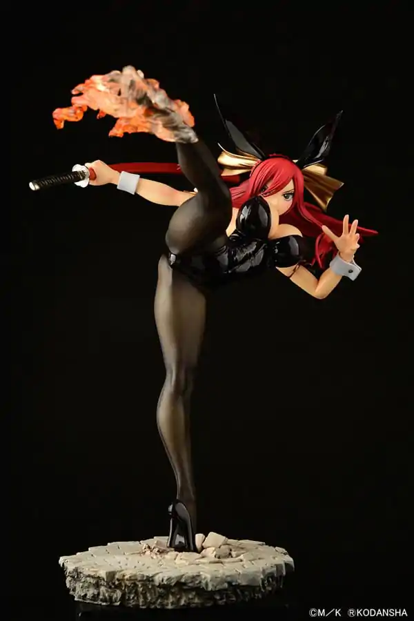 Fairy Tail Kip 1/6 Erza Scarlet High Kick Black Bunny Ver. 37 cm fotografija izdelka
