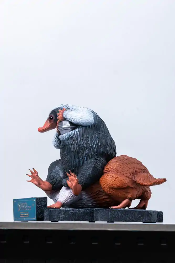 Fantastic Beasts Life-Size kip Niffler 2 22 cm fotografija izdelka