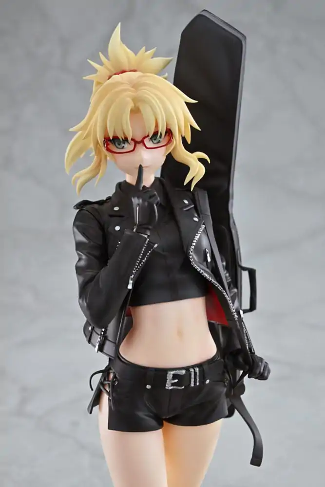 Fate/Apocrypha PVC Kip 1/7 Red Saber (Mordred) Original Glasses Model Ver. 22 cm fotografija izdelka