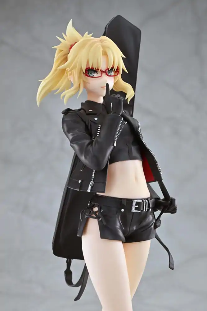 Fate/Apocrypha PVC Kip 1/7 Red Saber (Mordred) Original Glasses Model Ver. 22 cm fotografija izdelka