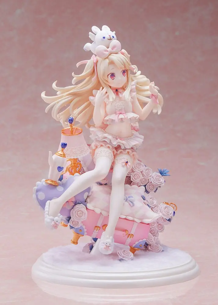 Fate/Kaleid Liner Prisma Illya: Prisma Phantasm PVC Kip 1/7 Illyasviel von Einzbern loungewear Ver. 22 cm fotografija izdelka