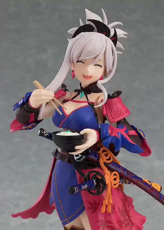 Fate/Stay Night Figma akcijska figura Saber/Miyamoto Musashi 14 cm fotografija izdelka