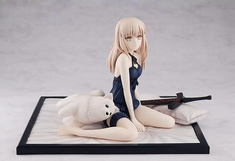 Fate/stay night: Heaven's Feel PVC Kip 1/7 Saber Alter: Babydoll Dress Ver. 15 cm fotografija izdelka