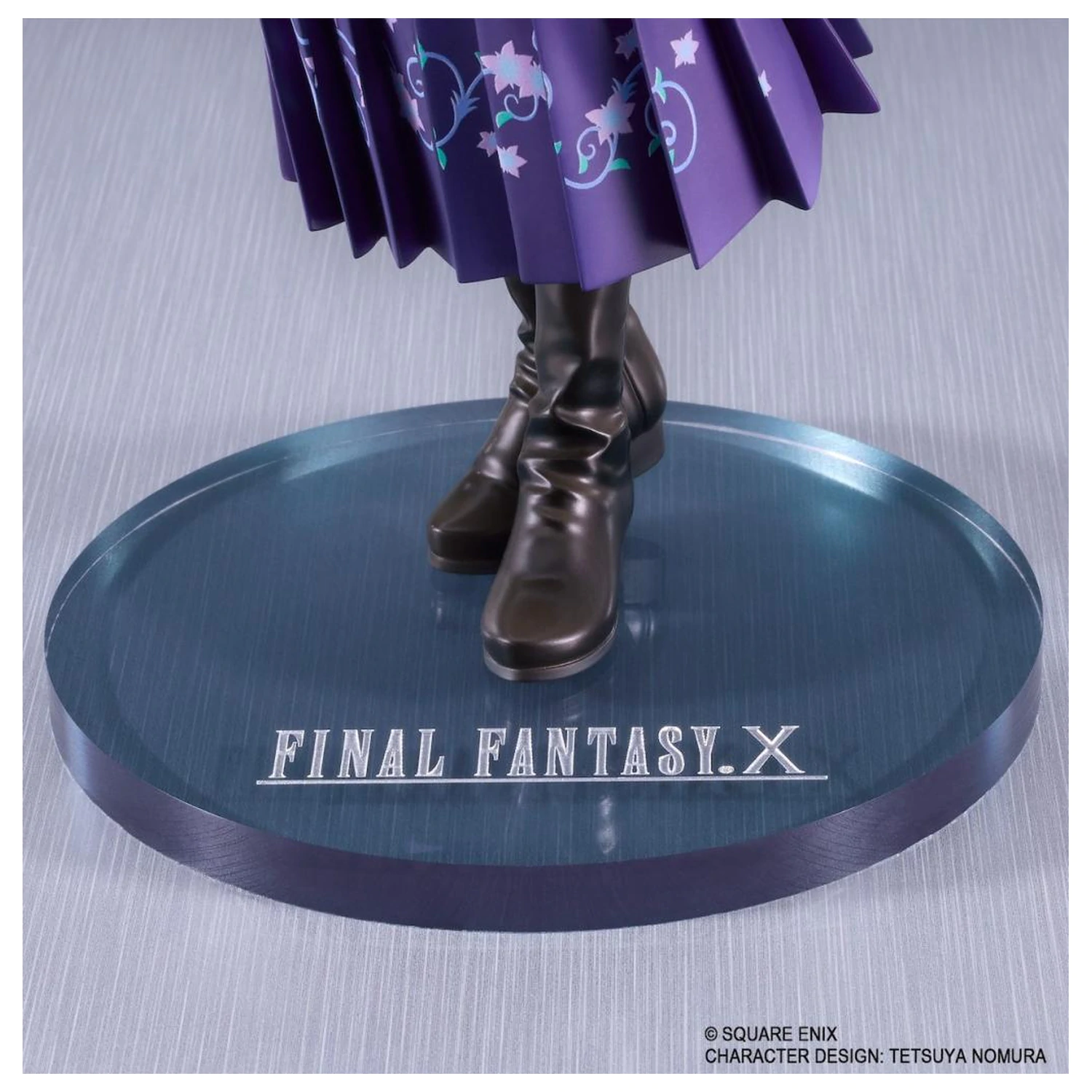 Final Fantasy X Yuna figurica v merilu 26 cm fotografija izdelka