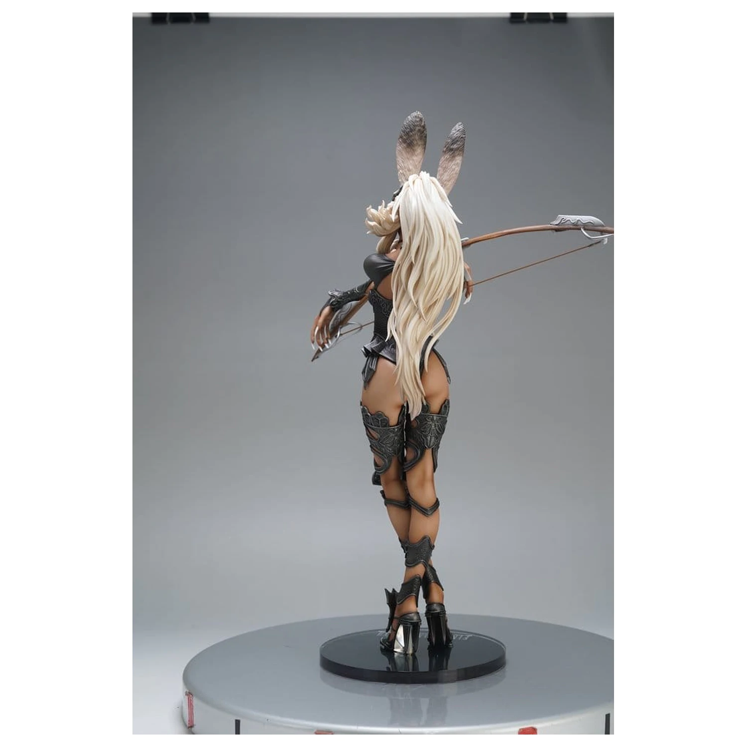 Final Fantasy XII PVC figura Fran 29 cm fotografija izdelka