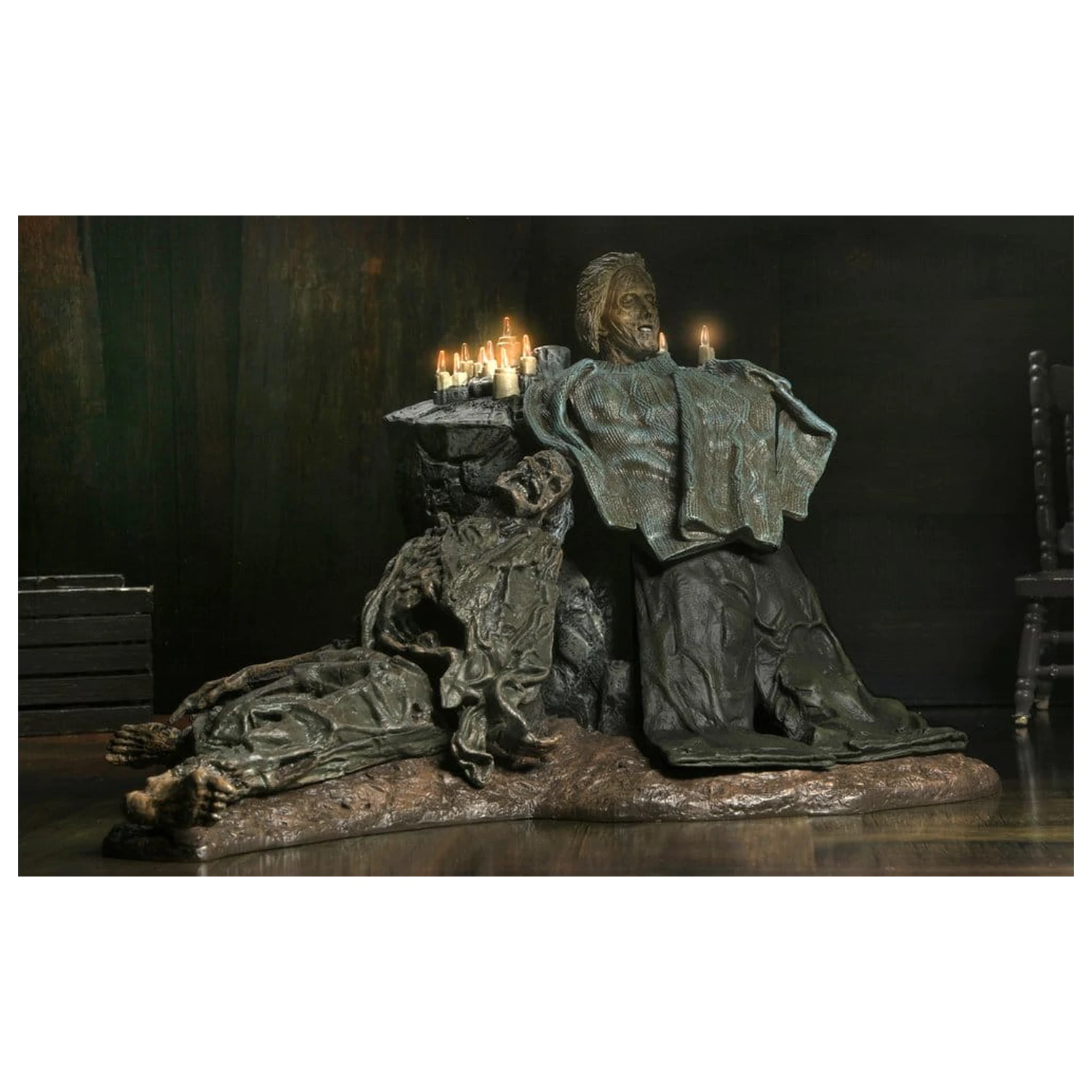 Friday the 13th: The Game Diorama Pamela Shrine fotografija izdelka