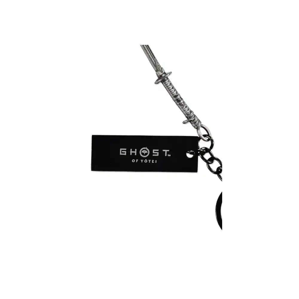 Ghost Of Yotei Kovinski obesek za ključe fotografija izdelka