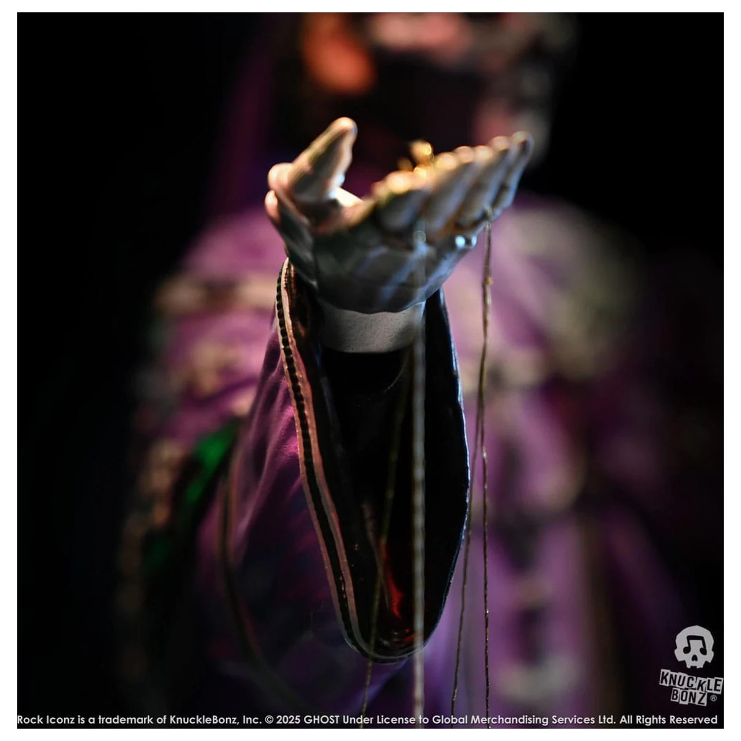 Ghost Rock Iconz Kip Papa V Perpetua Purple Robes 22 cm fotografija izdelka