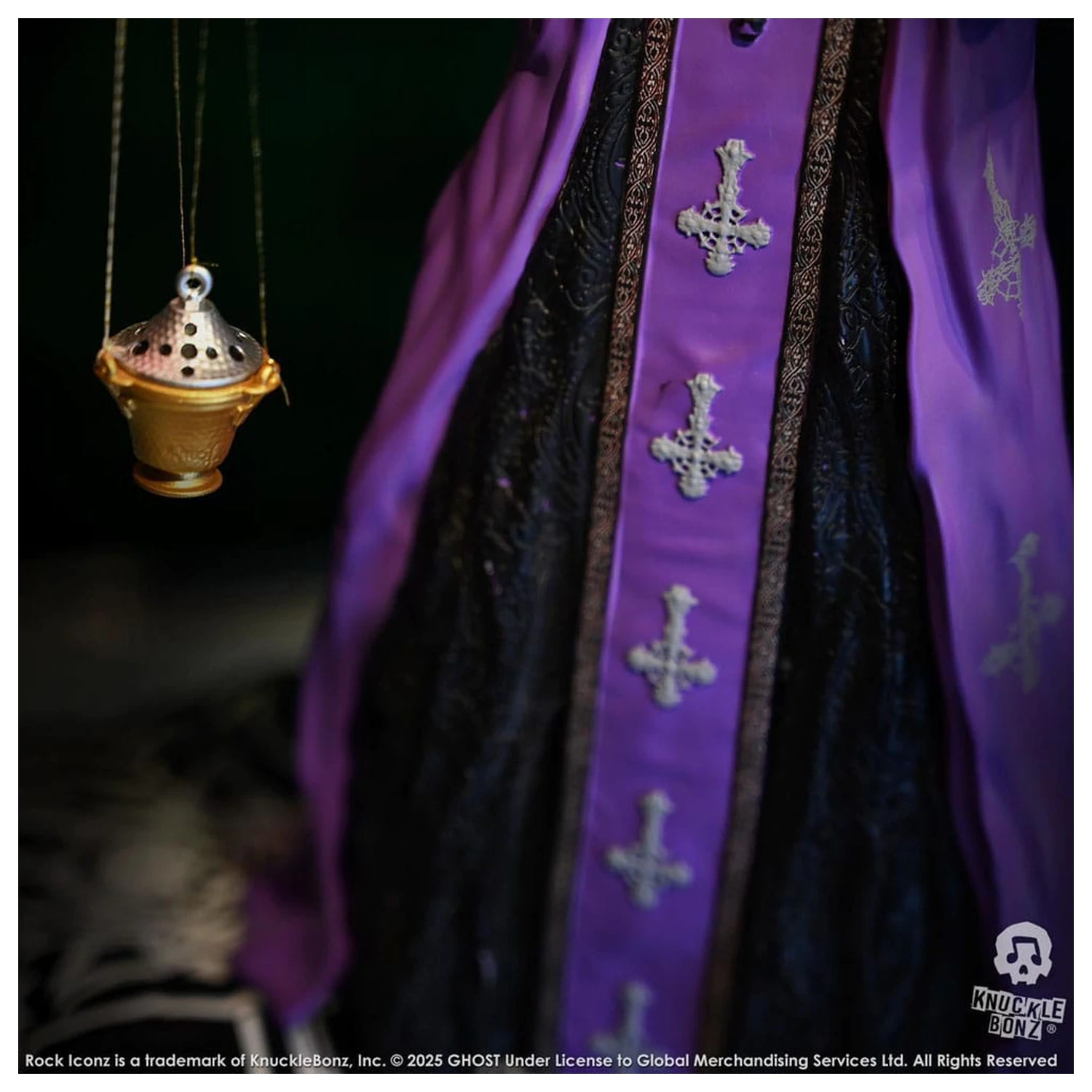 Ghost Rock Iconz Kip Papa V Perpetua Purple Robes 22 cm fotografija izdelka