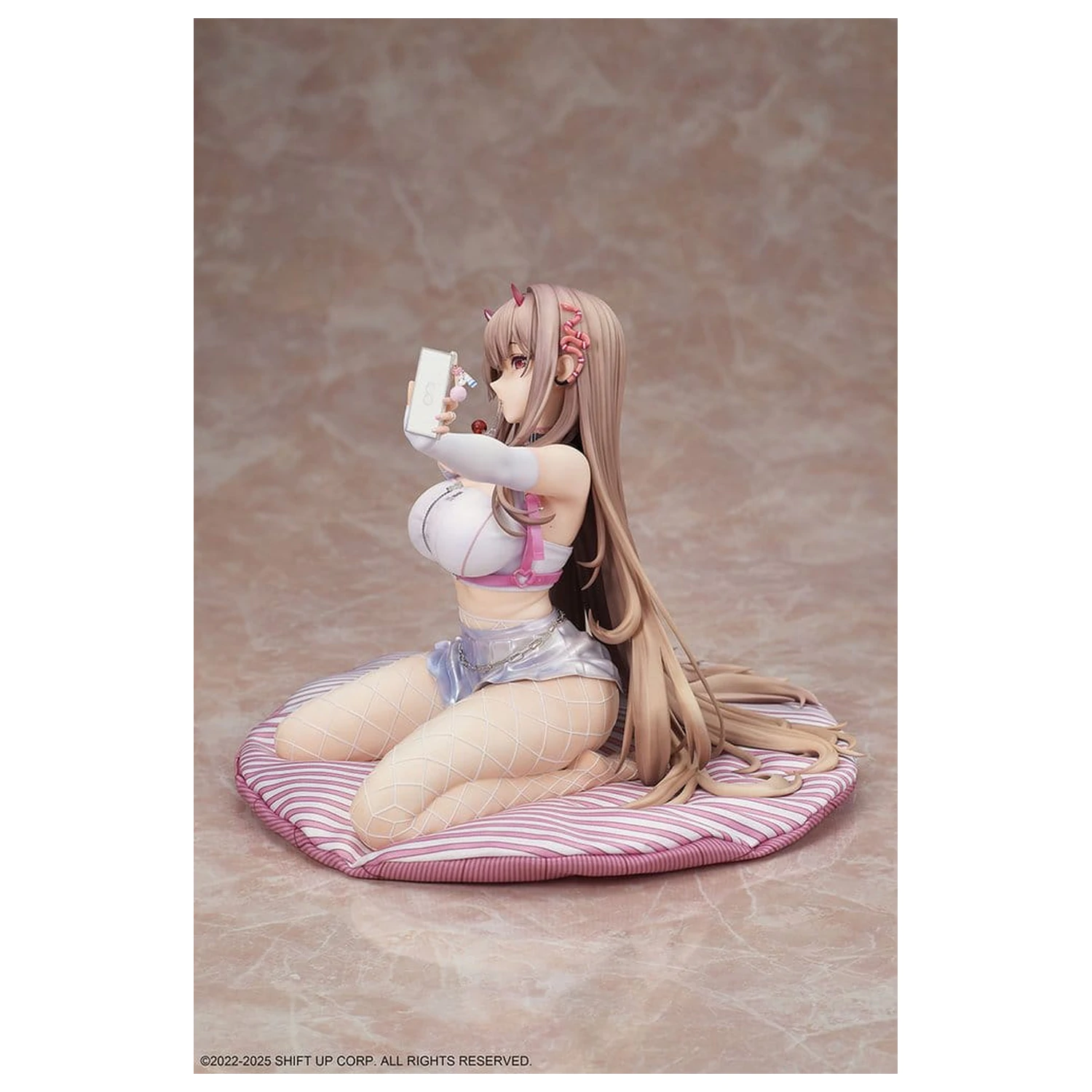 Goddess of Victory: Nikke PVC kip 1/4 Viper Complete figura 21 cm fotografija izdelka