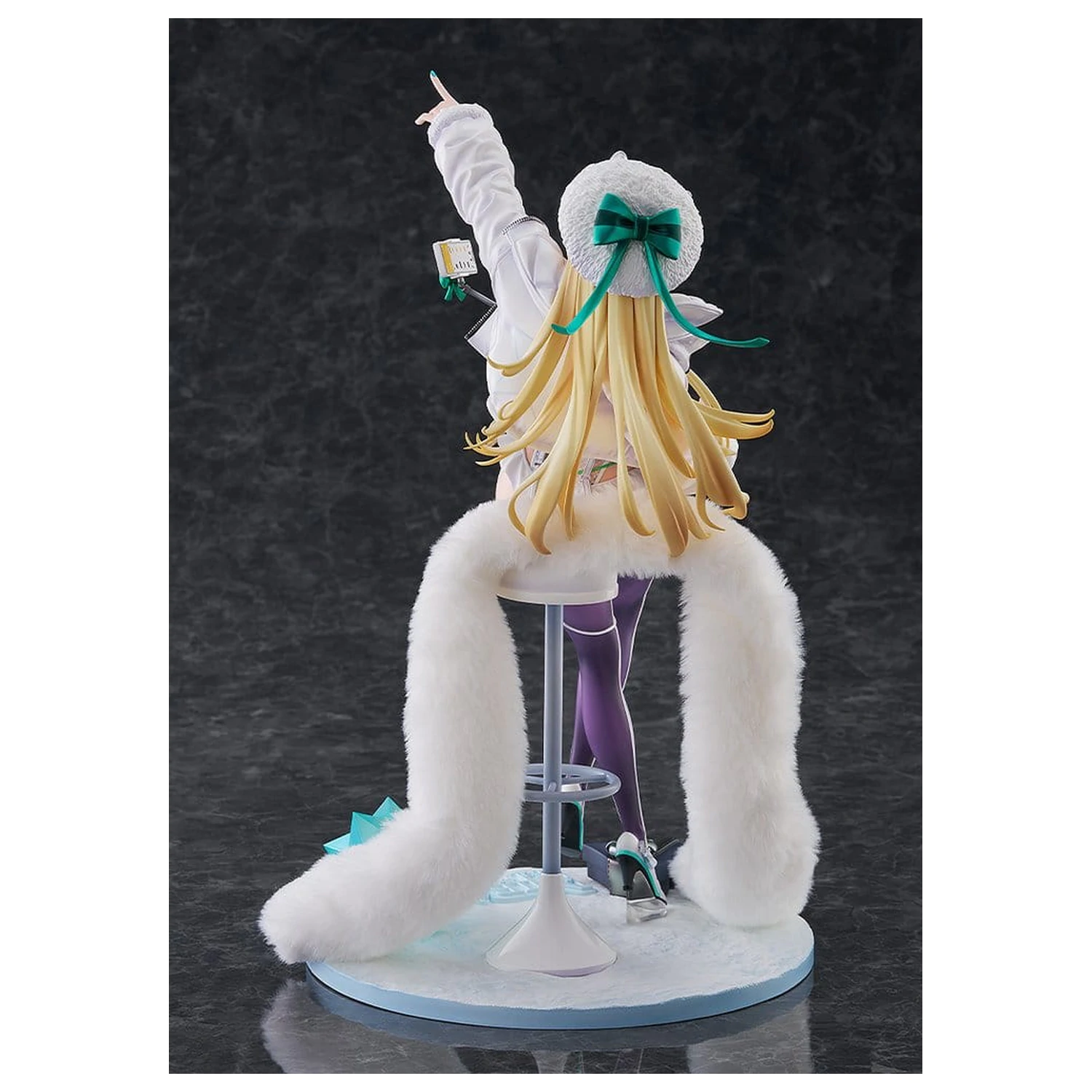 Goddess of Victory: Nikke PVC kip 1/6 Rupee: Winter Shopper 30 cm fotografija izdelka