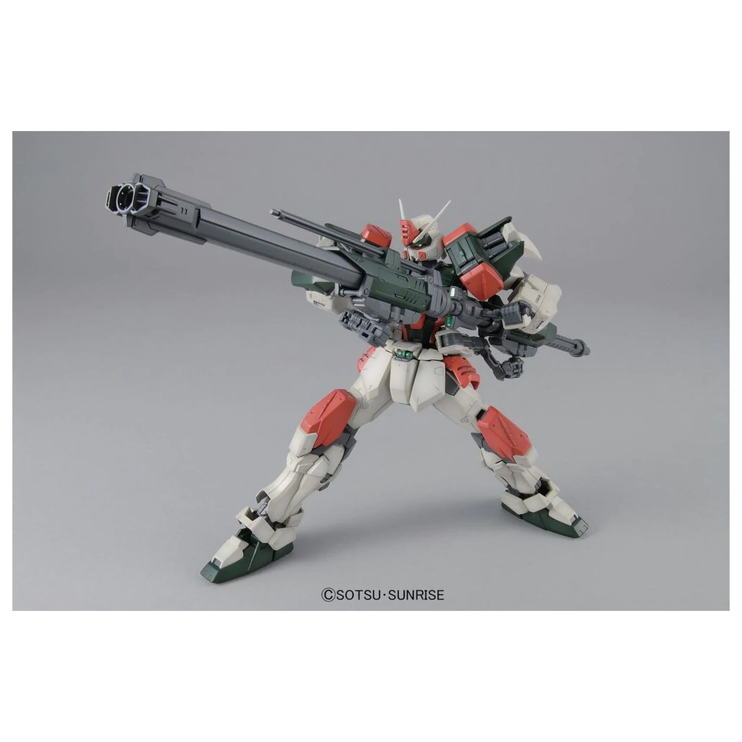 Model Kit MG 1/100 Buster Gundam fotografija izdelka