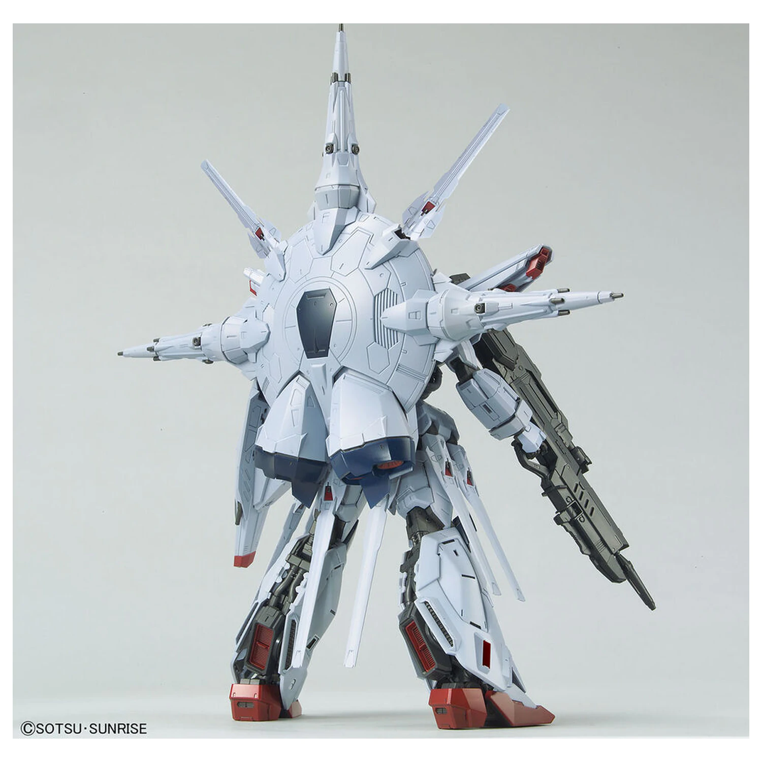 Model komplet MG 1/100 Providence Gundam fotografija izdelka