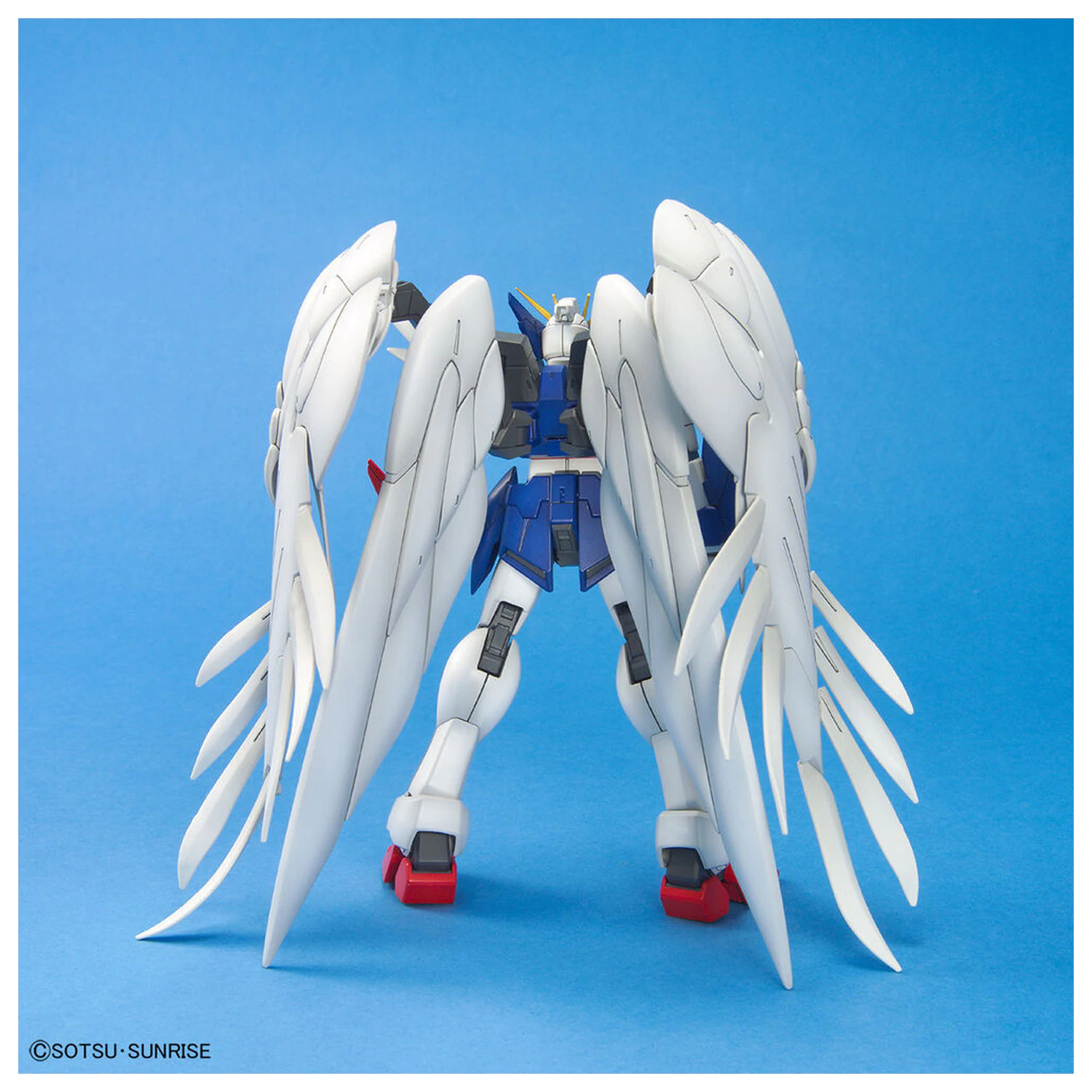 Komplet modela MG 1/100 Wing Gundam Zero EW fotografija izdelka