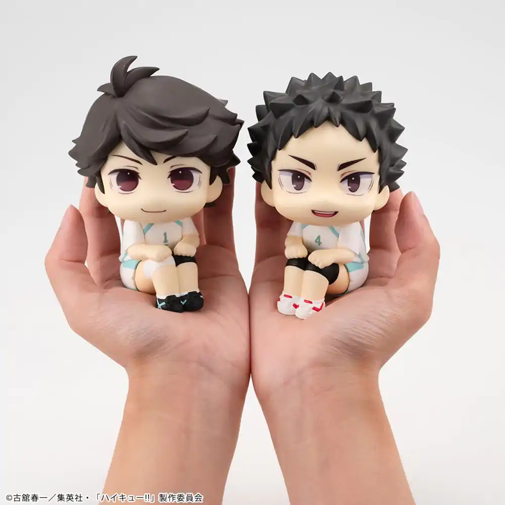 Haikyu!! Look Up PVC Kipa Toru Oikawa & Hajime Iwaizumi Uniform Ver. 11 cm (z darilom) fotografija izdelka