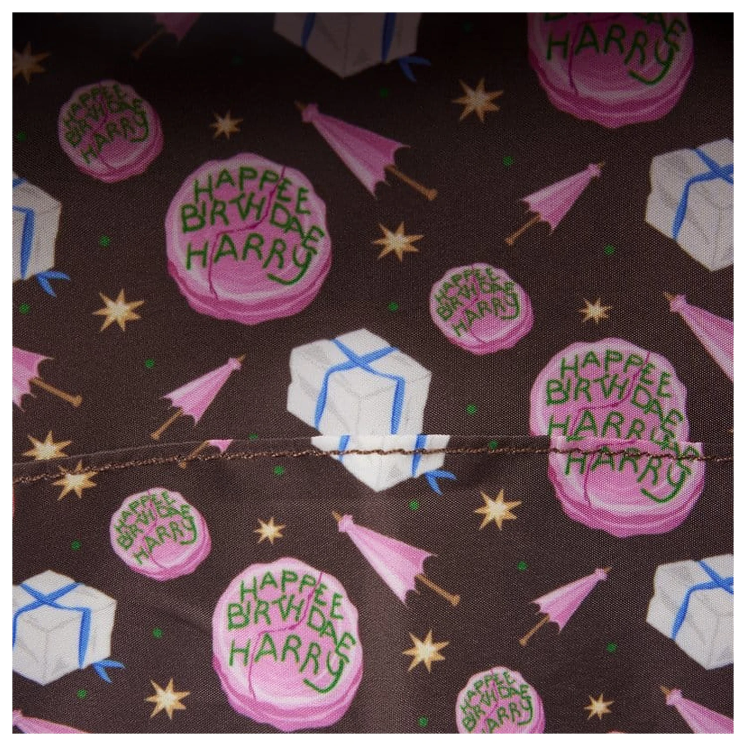 Harry Potter by Loungefly Torbica za čez ramo Torta za rojstni dan fotografija izdelka