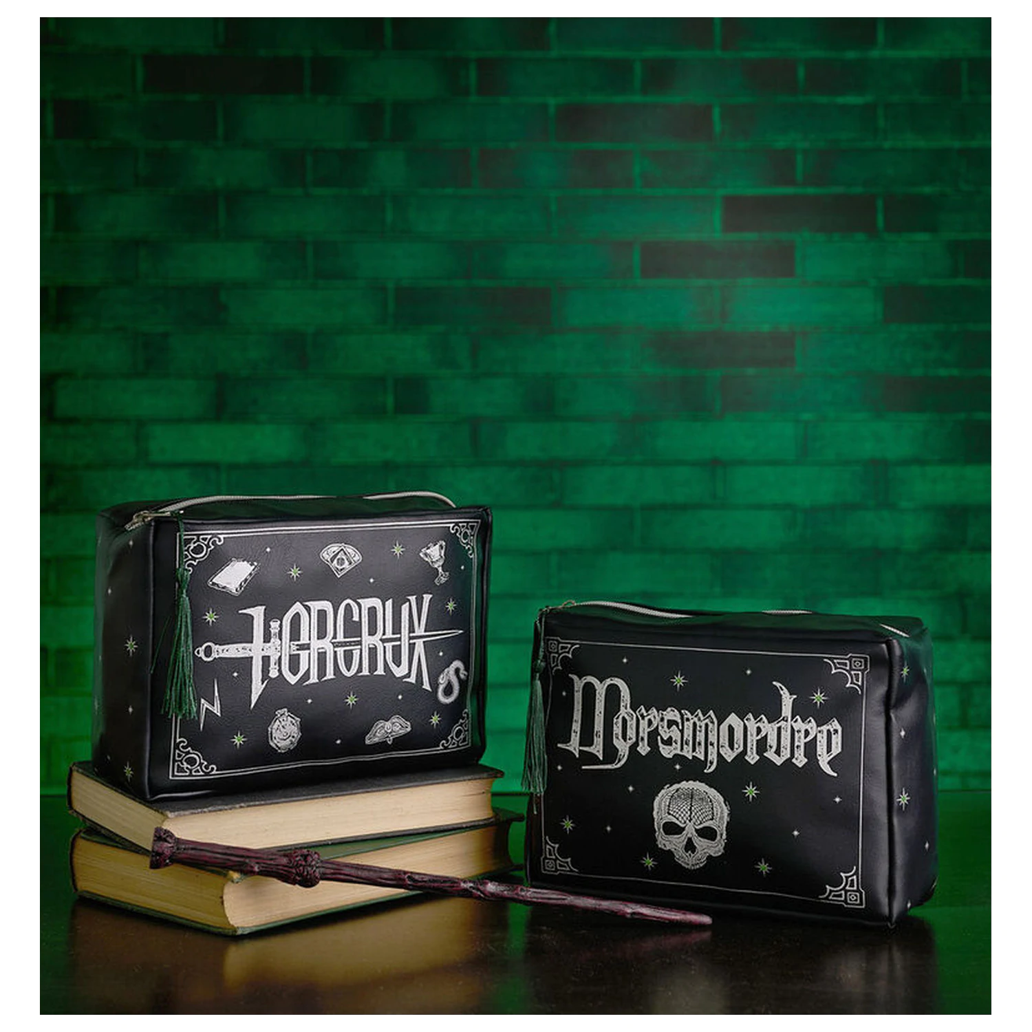 Harry Potter Dark Arts Morsmorde toaletna torbica fotografija izdelka
