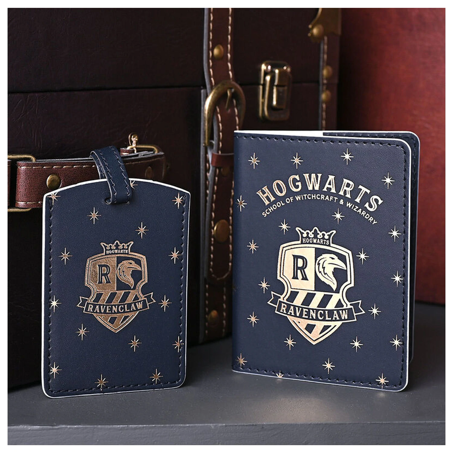 Harry Potter Ravenclaw držalo za potni list in oznaka za prtljago fotografija izdelka