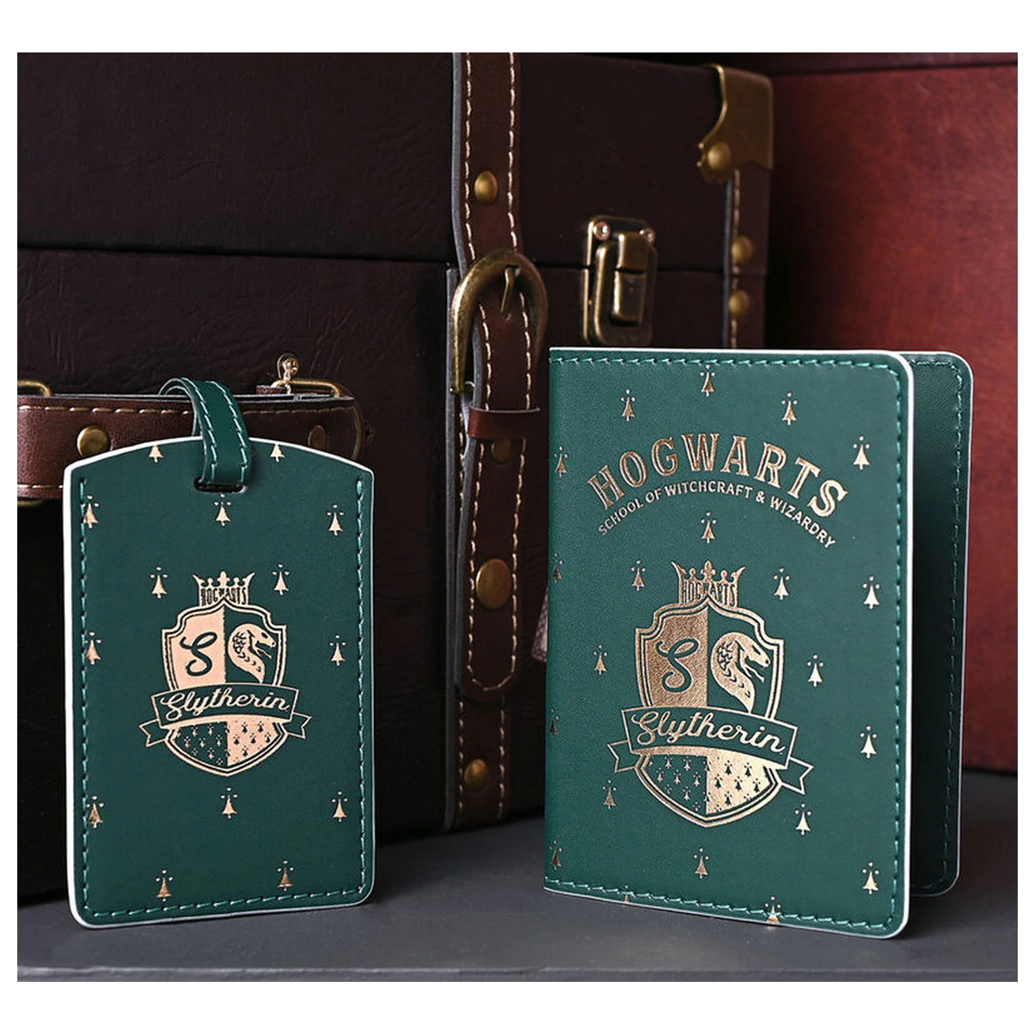 Harry Potter Slytherin držalo za potni list in oznaka za prtljago fotografija izdelka