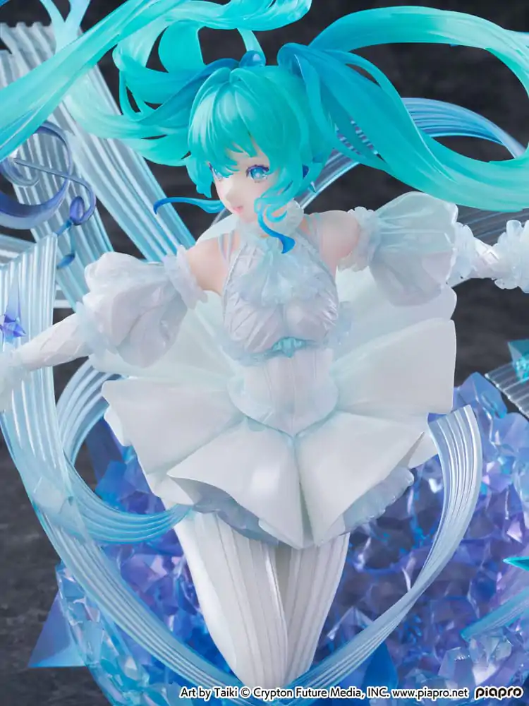Hatsune Miku PVC kip 1/7 Hatsune Miku - Crystal Dress Ver. 22 cm fotografija izdelka