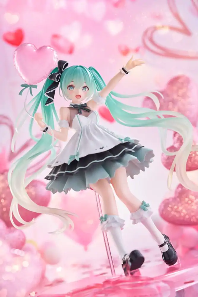 Hatsune Miku AMP+ PVC Kip Hatsune Miku Birthday 2025 Party Ver. 21 cm fotografija izdelka