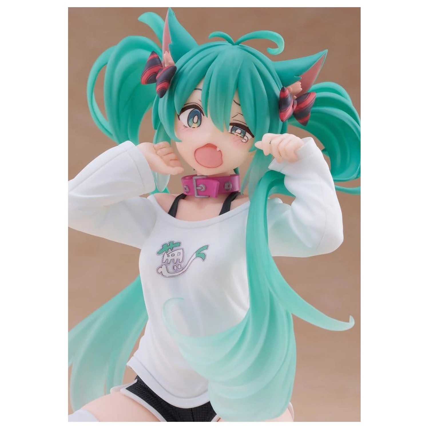 Hatsune Miku PVC kip namizna ljubka figura Hatsune Miku različica z mačjimi ušesi in majico 13 cm fotografija izdelka
