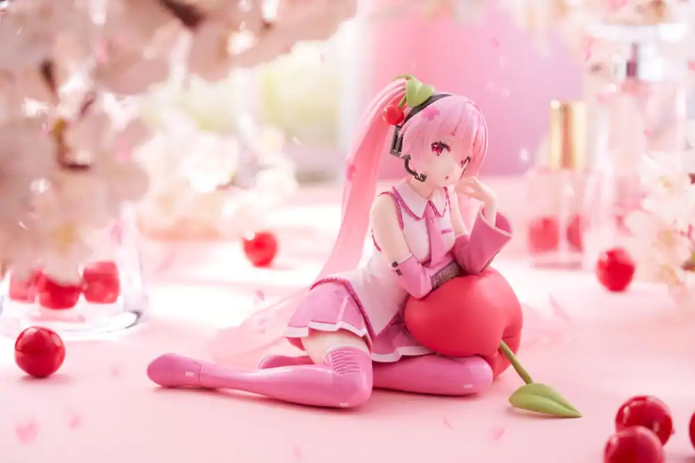 Hatsune Miku PVC Kip Namizna Simpatična Figurica Sakura Miku Češnja Blazina Ver. 13 cm fotografija izdelka