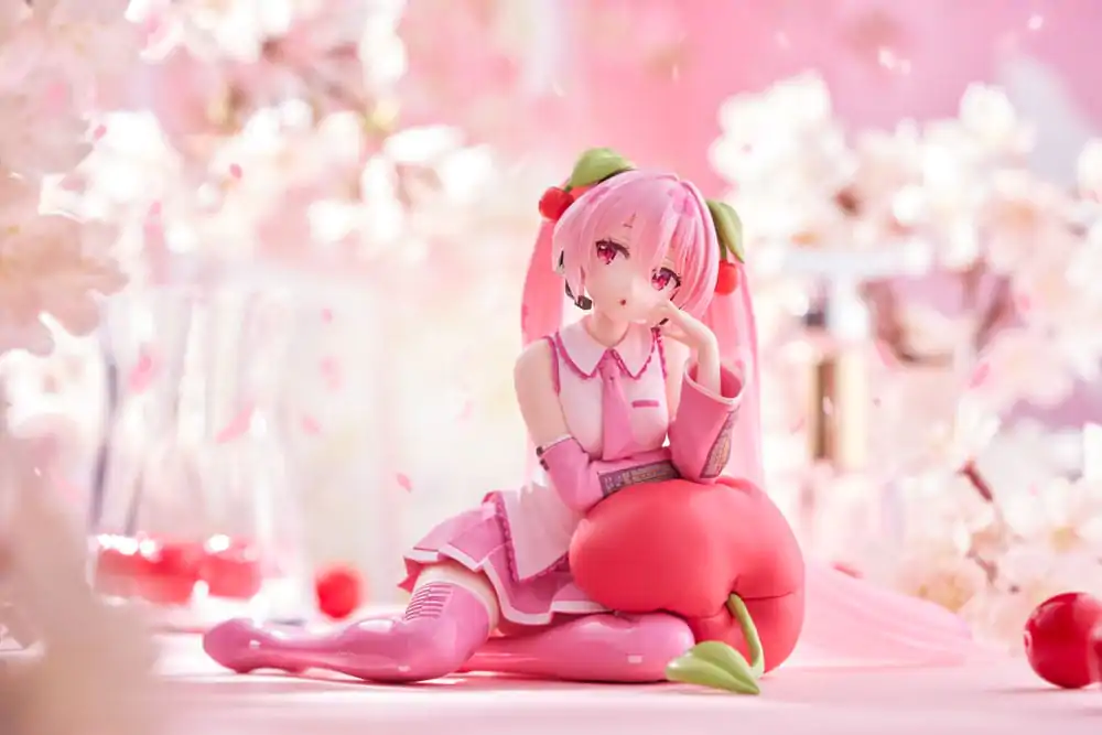 Hatsune Miku PVC Kip Namizna Simpatična Figurica Sakura Miku Češnja Blazina Ver. 13 cm fotografija izdelka