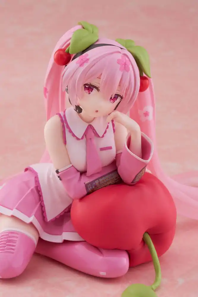 Hatsune Miku PVC Kip Namizna Simpatična Figurica Sakura Miku Češnja Blazina Ver. 13 cm fotografija izdelka