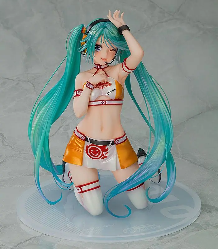 Hatsune Miku GT Project PVC Kip 1/7 Racing Miku 2010 Ver. Art by Kentaro Yabuki 18 cm fotografija izdelka