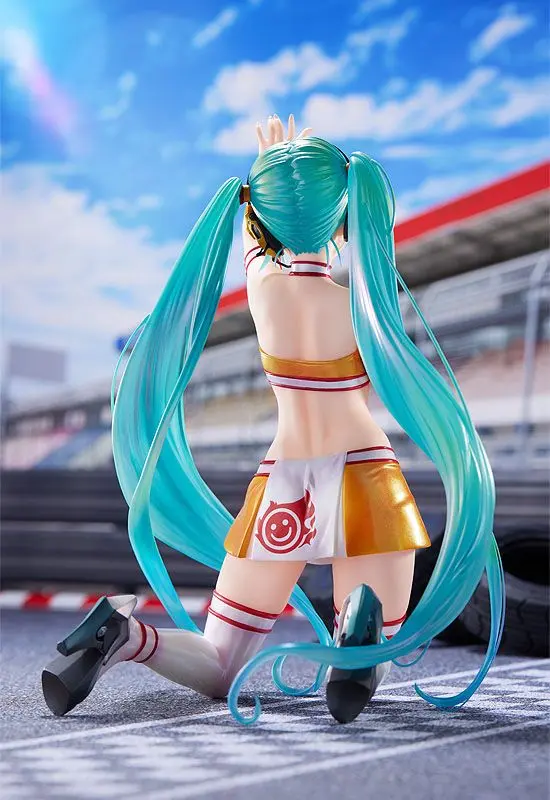 Hatsune Miku GT Project PVC Kip 1/7 Racing Miku 2010 Ver. Art by Kentaro Yabuki 18 cm fotografija izdelka