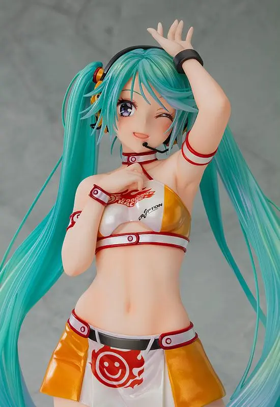 Hatsune Miku GT Project PVC Kip 1/7 Racing Miku 2010 Ver. Art by Kentaro Yabuki 18 cm fotografija izdelka