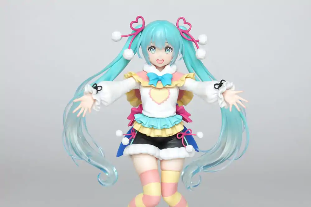 Hatsune Miku PVC Kip Zimski motiv Ver. 18 cm fotografija izdelka