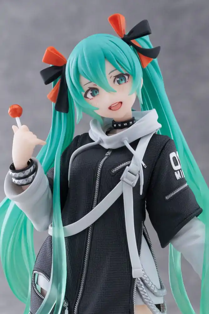 Hatsune Miku Wonderland PVC kip Fashion Punk Ver. 18 cm fotografija izdelka