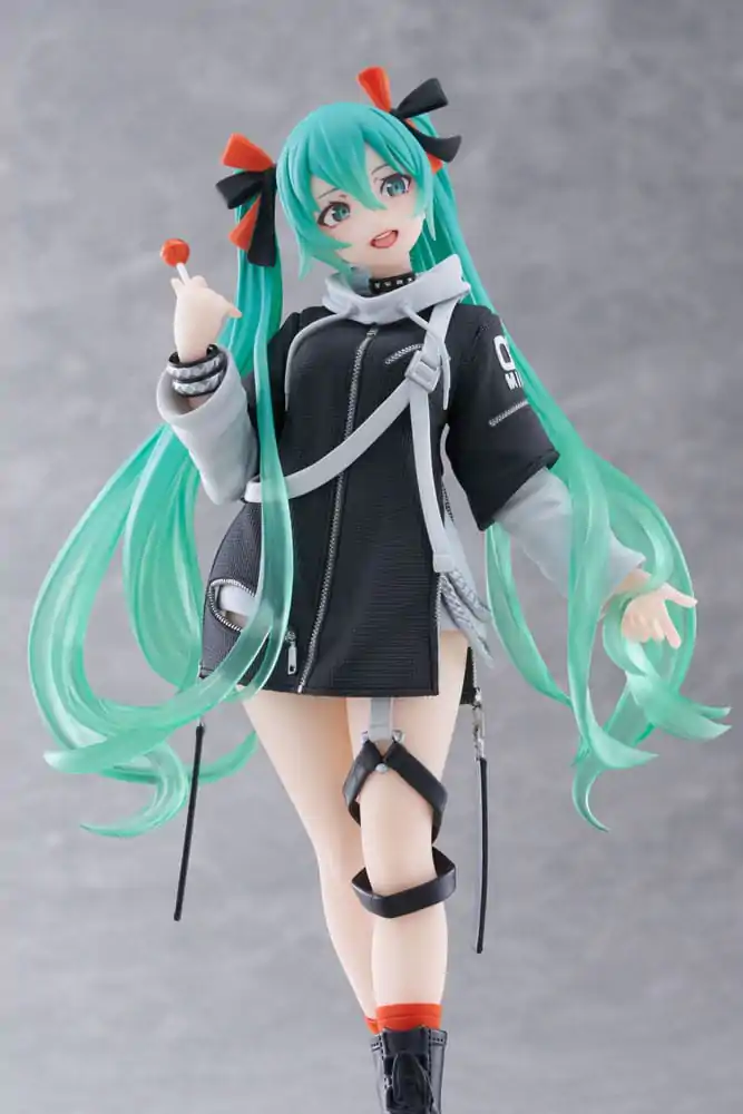 Hatsune Miku Wonderland PVC kip Fashion Punk Ver. 18 cm fotografija izdelka