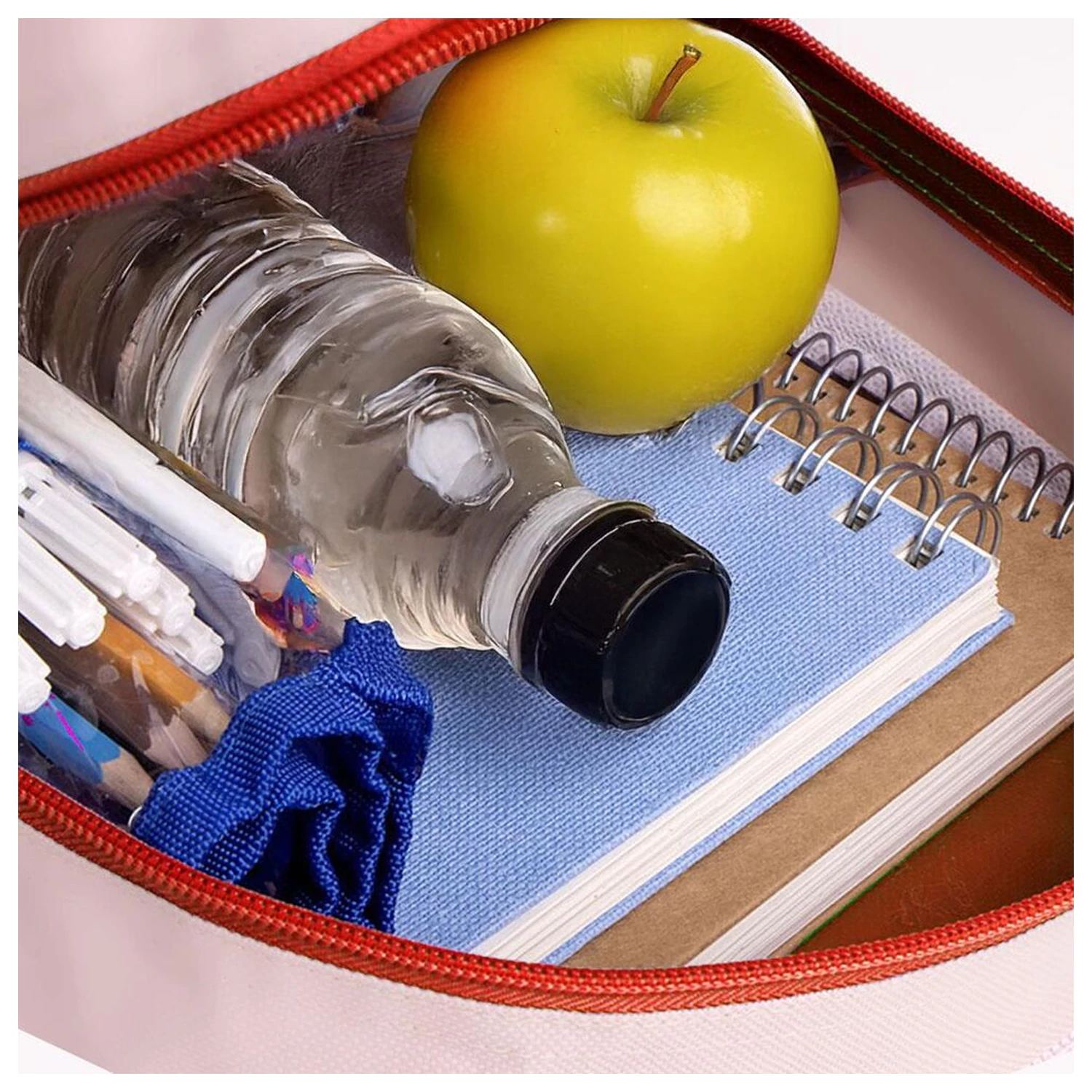 Hello Kitty 3D nahrbtnik 28cm fotografija izdelka