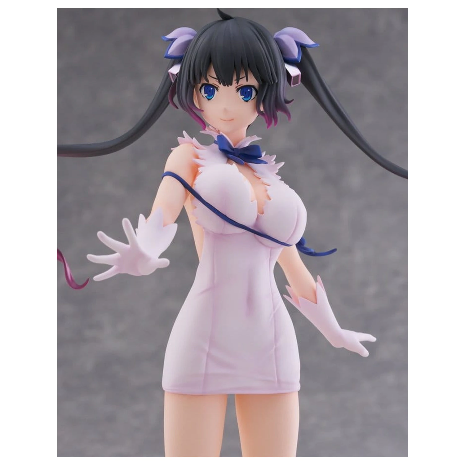 Is It Wrong to Try to Pick Up Girls in a Dungeon? V PVC figura 1/7 Hestia Divinity Unleashed Ver. AmiAmi Limited Edition 24 cm fotografija izdelka