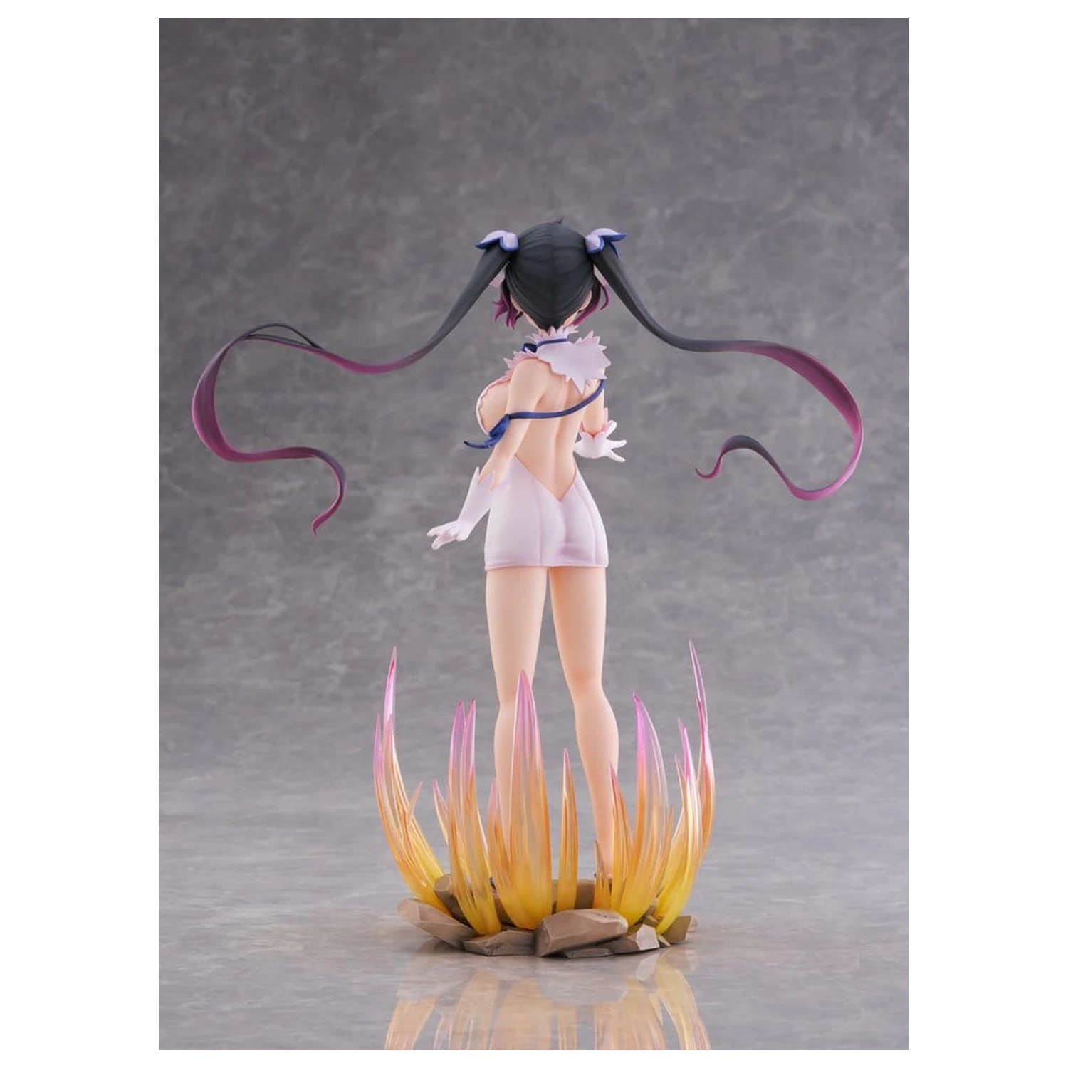 Is It Wrong to Try to Pick Up Girls in a Dungeon? V PVC figura 1/7 Hestia Divinity Unleashed Ver. AmiAmi Limited Edition 24 cm fotografija izdelka