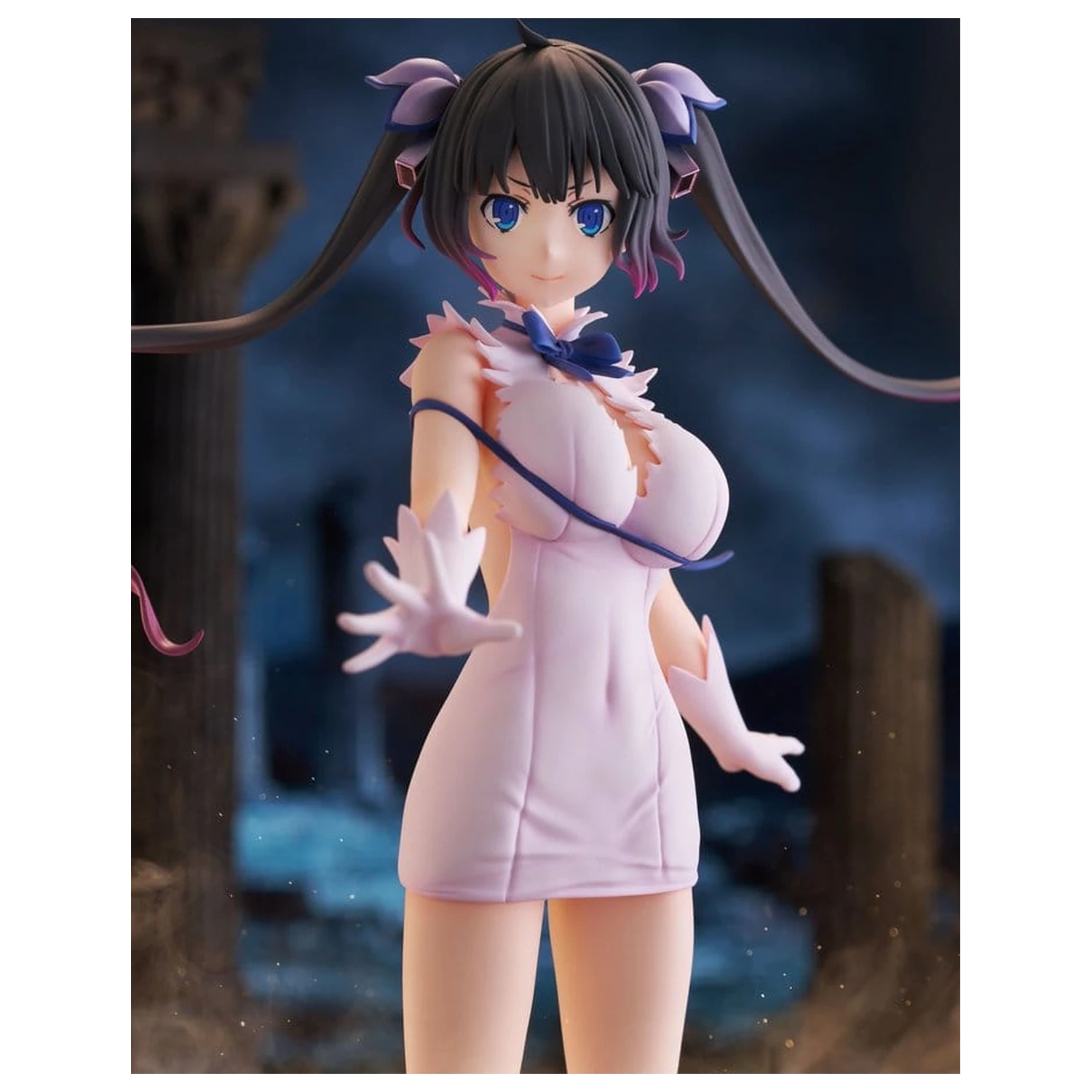 Is It Wrong to Try to Pick Up Girls in a Dungeon? V PVC figura 1/7 Hestia Divinity Unleashed Ver. AmiAmi Limited Edition 24 cm fotografija izdelka