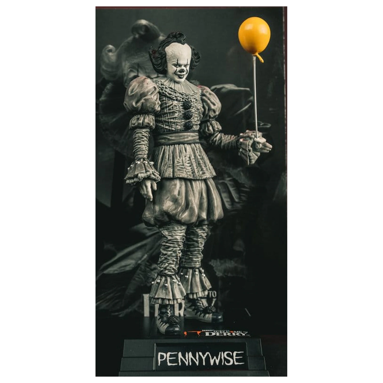 It Dobrodošli v Derry Movie Maniacs Figura Pennywise (črno-belo) 16 cm fotografija izdelka