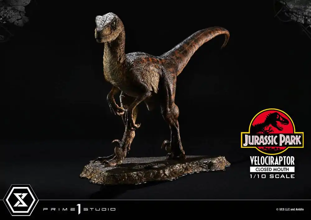 Jurassic Park Prime Collectibles Kip 1/10 Velociraptor Zaprtih Ust 19 cm fotografija izdelka