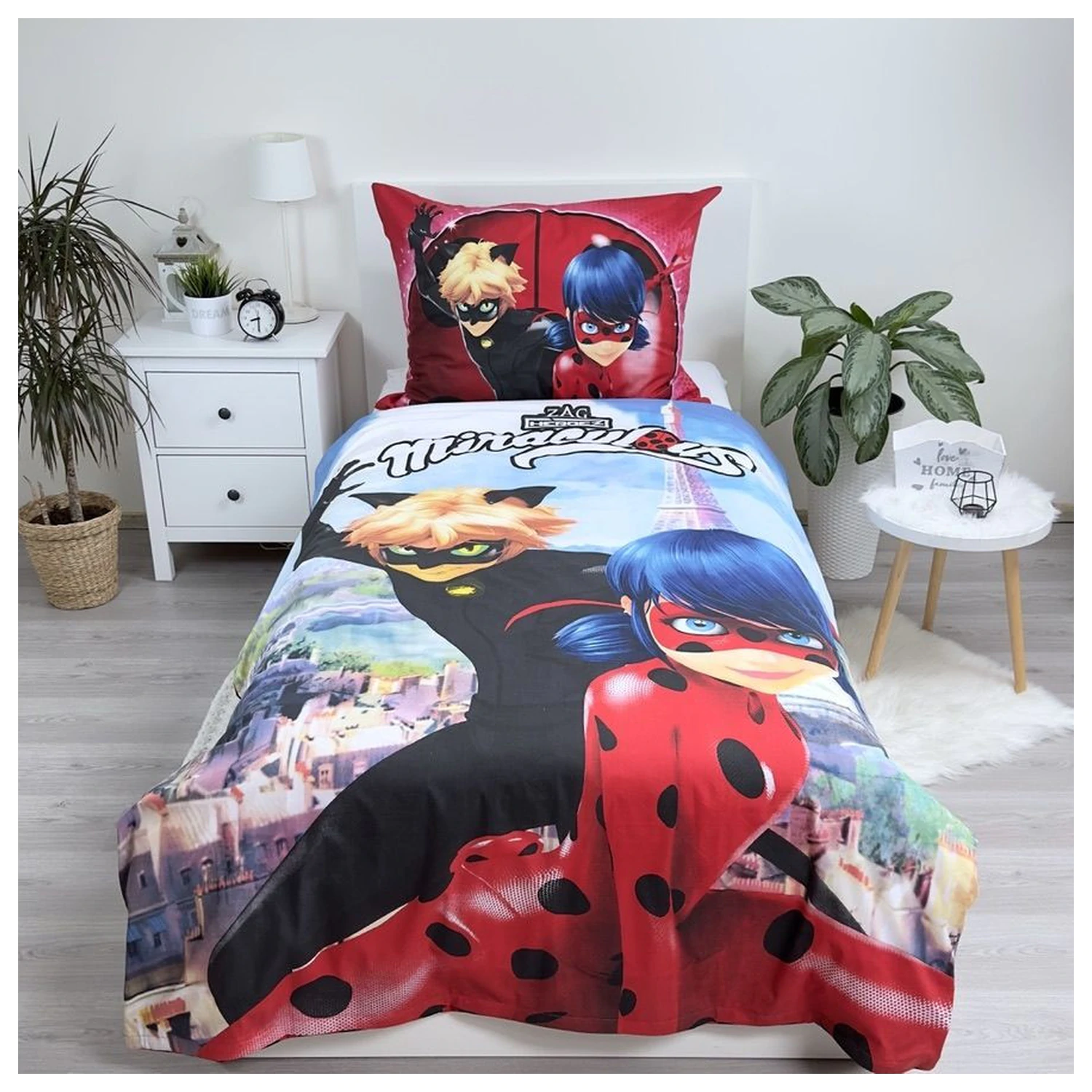 Miraculous: Tales of Ladybug & Cat Noir Paris prevleka za odejo fotografija izdelka