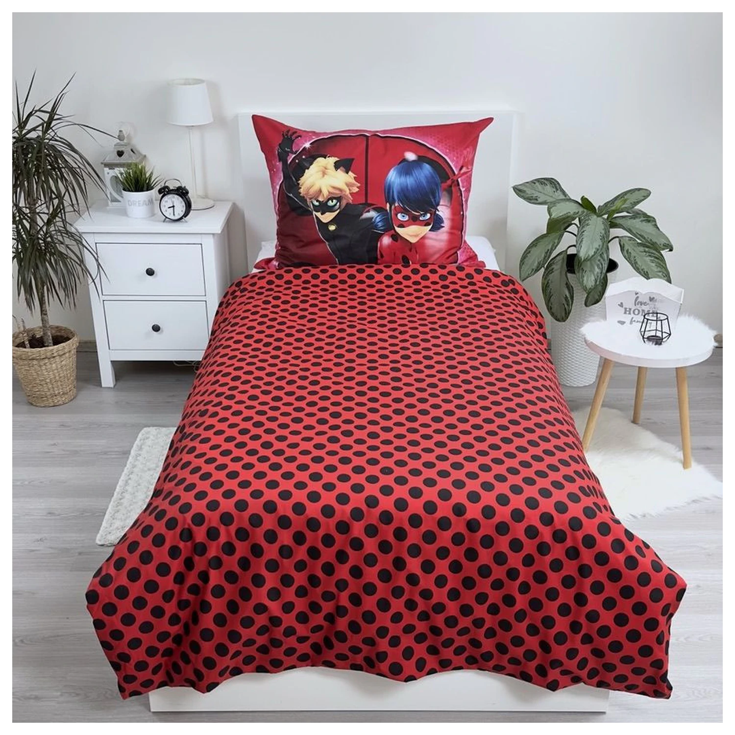 Miraculous: Tales of Ladybug & Cat Noir Paris prevleka za odejo fotografija izdelka