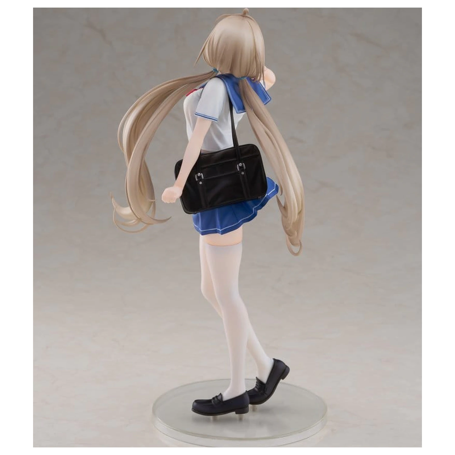 KoiKoi Sakura PVC figura 1/6 Momoko Uniform Ver. 27 cm fotografija izdelka