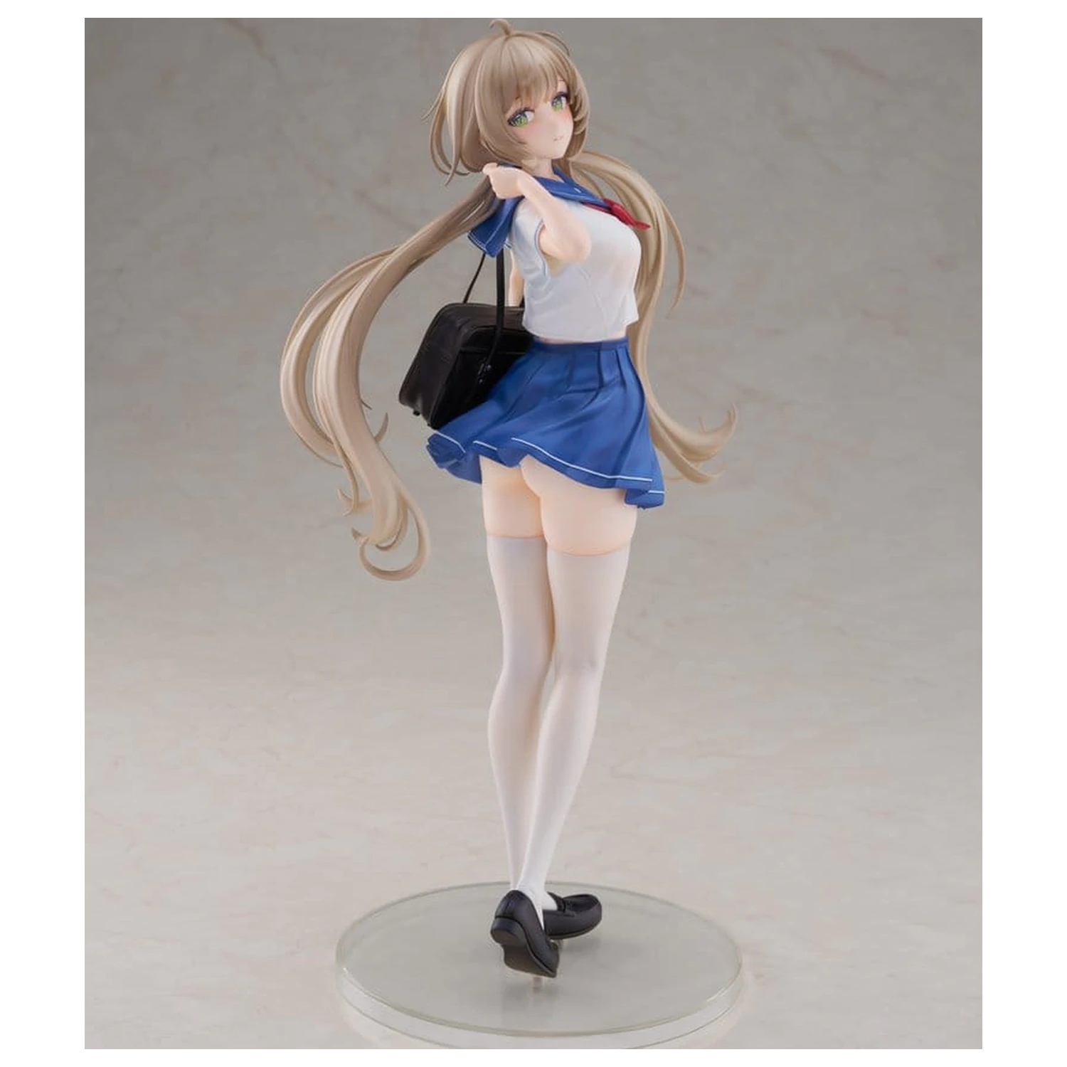 KoiKoi Sakura PVC figura 1/6 Momoko Uniform Ver. 27 cm fotografija izdelka
