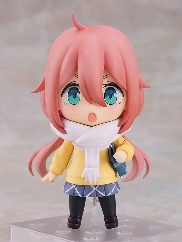 Laid-Back Camp Action Figure Nadeshiko Nadeshiko Kagamihara: School Uniform Ver. figura – 10 cm fotografija izdelka