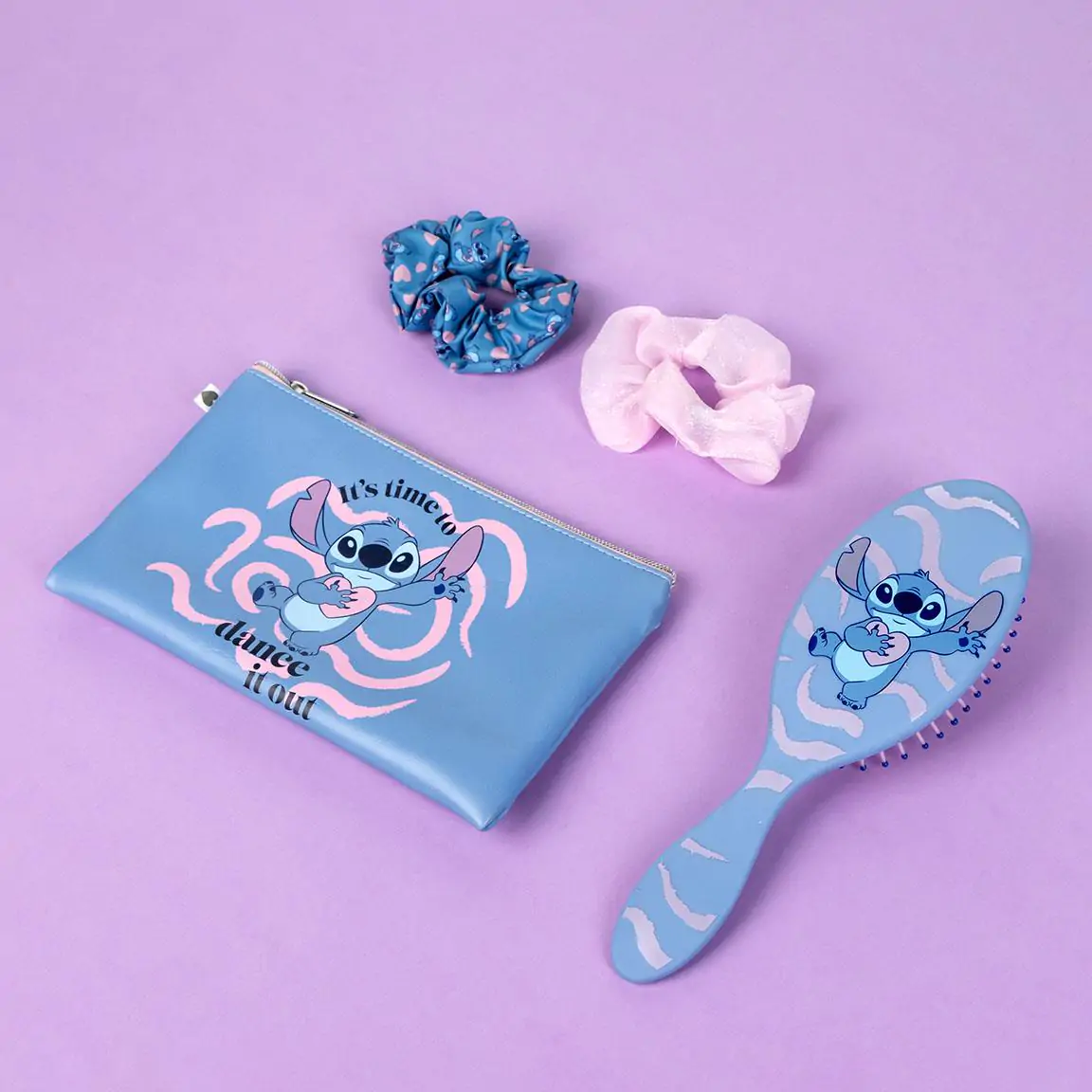 Lilo & Stitch Make Up Bag 3 pack Stitch s srčkomLilo & Stitch Torbica za ličila 3 pakiranje Stitch s srčkom fotografija izdelka