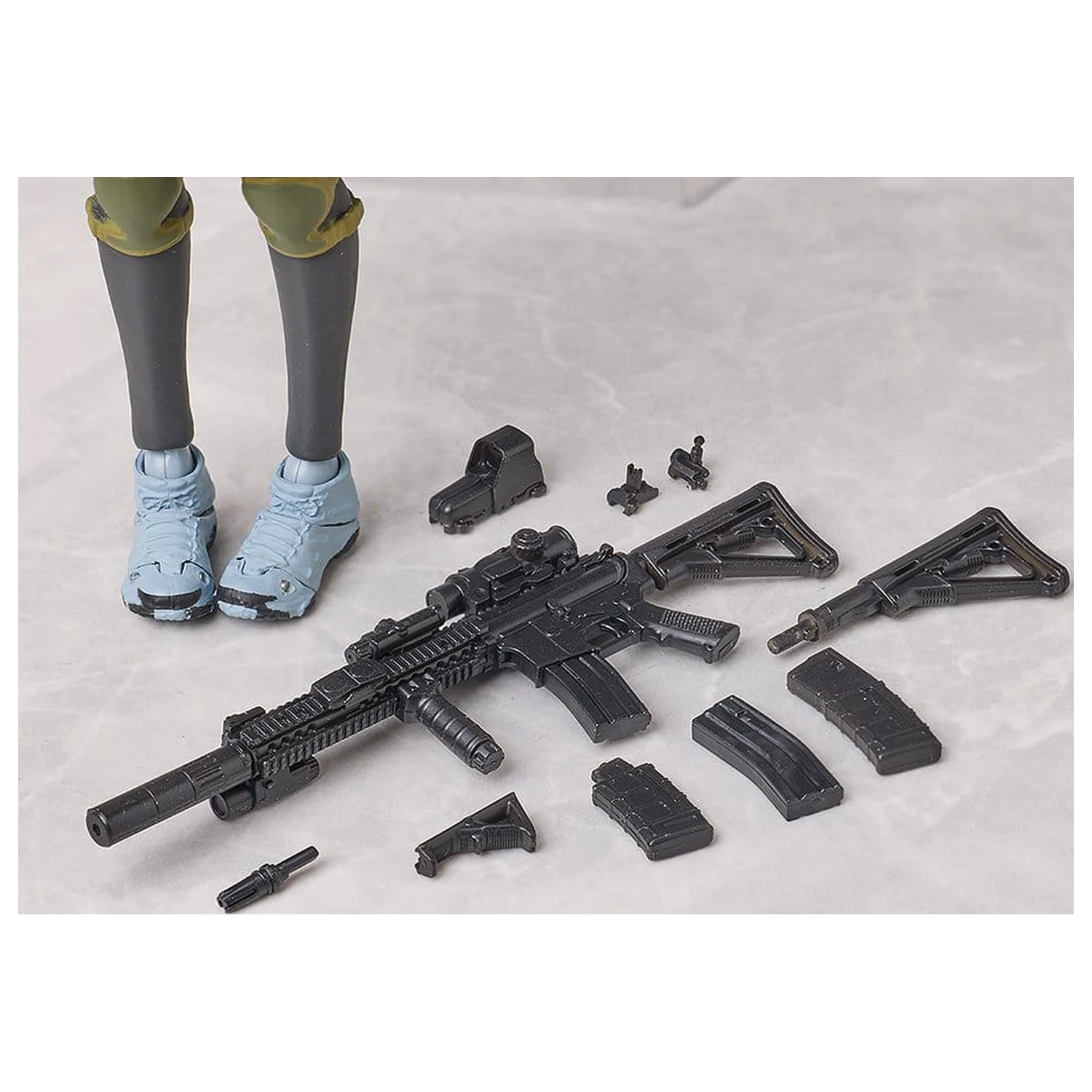 Little Armory figma Akcijska figura Miyo Asato: Summer Uniform ver. 1.5 13 cm fotografija izdelka