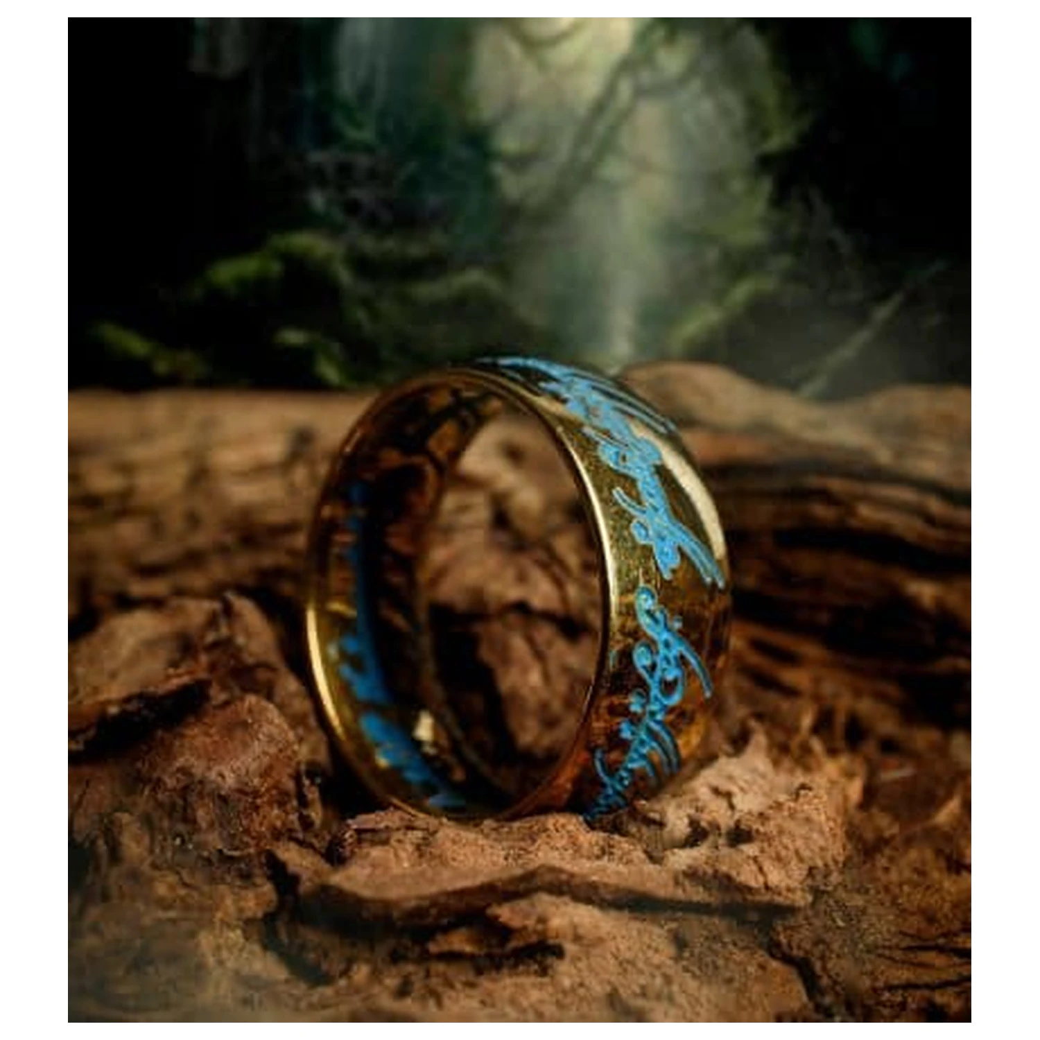 Lord of the Rings replika Enega prstana, ki sveti v temi fotografija izdelka